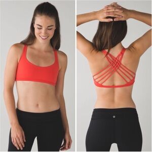 lululemon athletica Free to be Wild bra - Size 8